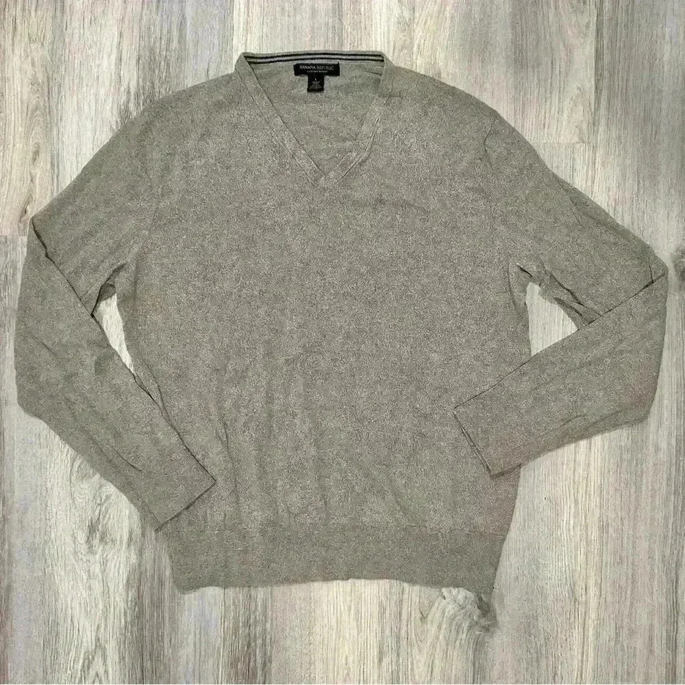 Banana Republic Luxury Blend V-Neck Sweater Silk Cashmere Cotton Size L